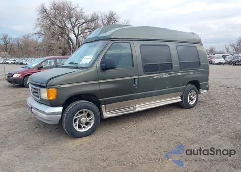 2003 Ford E-250 Recreational z USA, uszkodzony, nr VIN 1FDPE24L33HA84249